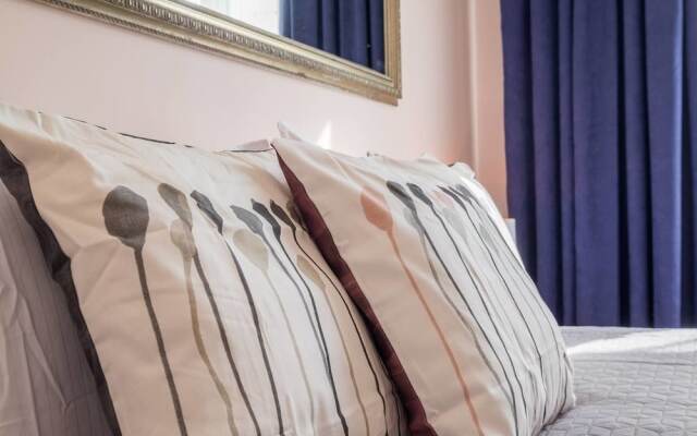 Отель FM Luxury 3-BDR Apartment - Sofia Dream Apartments Болгария, София - отзывы, цены и фото номеров - забронировать отель FM Luxury 3-BDR Apartment - Sofia Dream Apartments онлайн вид на фасад
