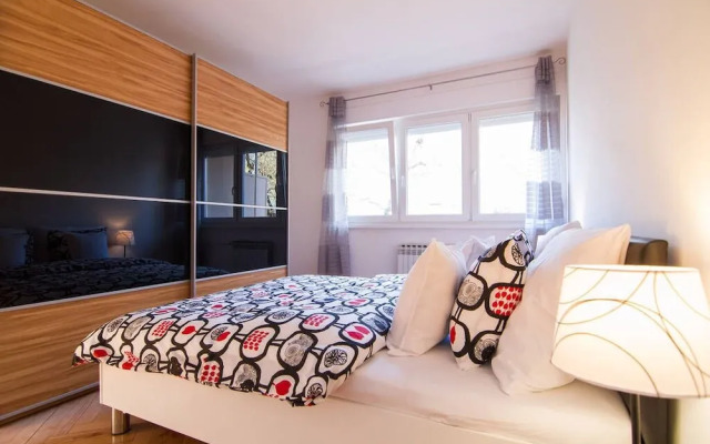 Apartment Sarita With the Balcony, Near the Main bus Station