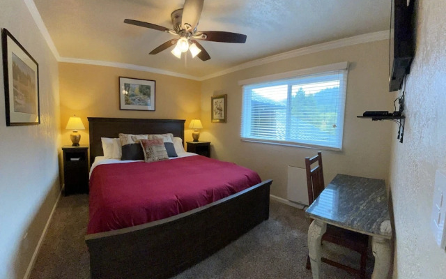 Sierra Woods Lodge
