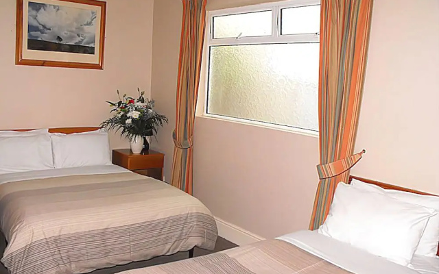 Iveagh Lodge