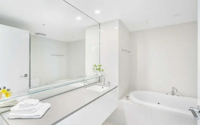 2bed Spa - Circle On Cavill - Wow Stay
