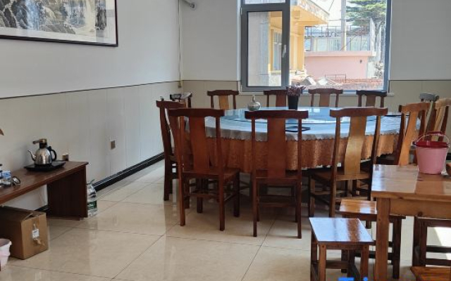 Ruoshu Homestay (Qingdao Lingshan Island)