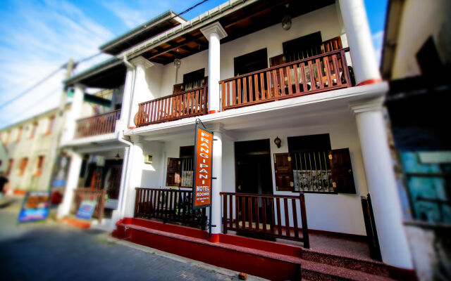 Отель Frangipani Motel Галле вид на фасад