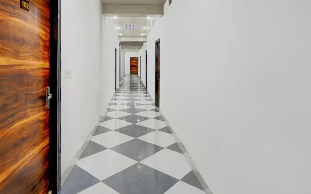 Hotel Downtown by Quadis - Sector 15 Noida