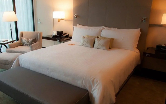 Four Seasons Hotel Tokyo at Marunouchi