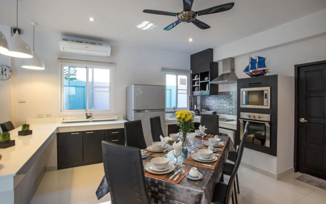 Modern Elegance 3BR Pool Villa Marine