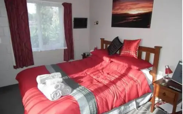 Empty Nest Bed & Breakfast