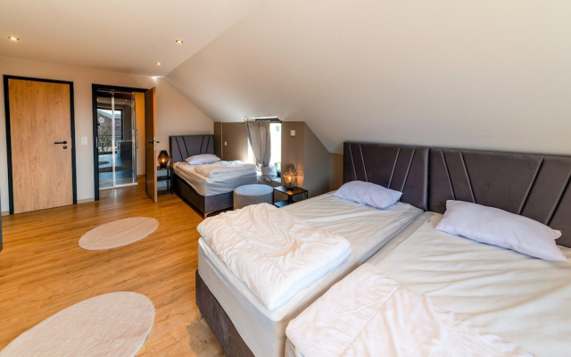 Delightful Villa in Sourbrodt With Swimming Pool, Terrace