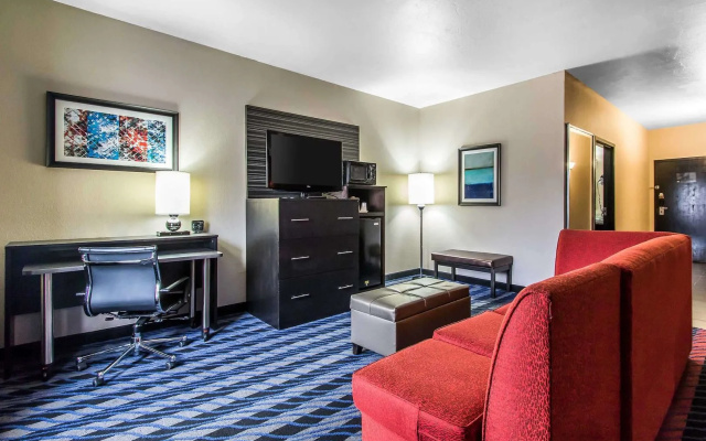 Comfort Suites Fairgrounds West
