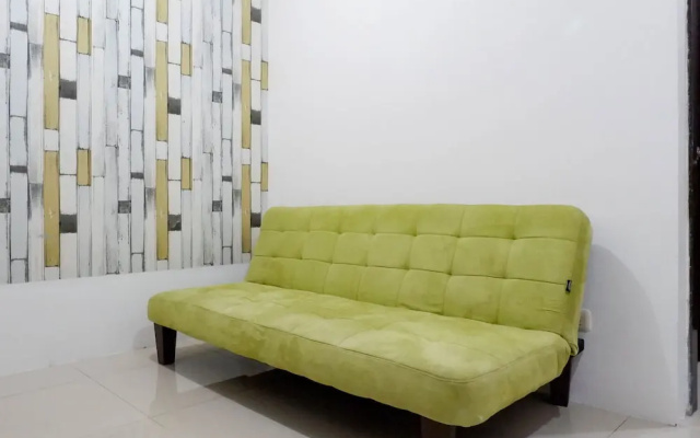 Best Value 1Br At Twin Tower Apartment