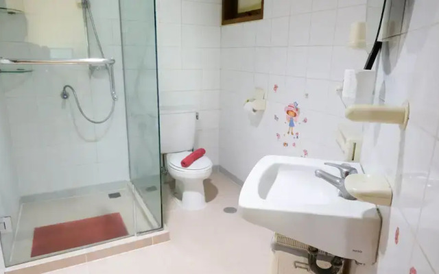Extra Spacious And Homey 2Br At Kondominium Puncak Marina Apartment