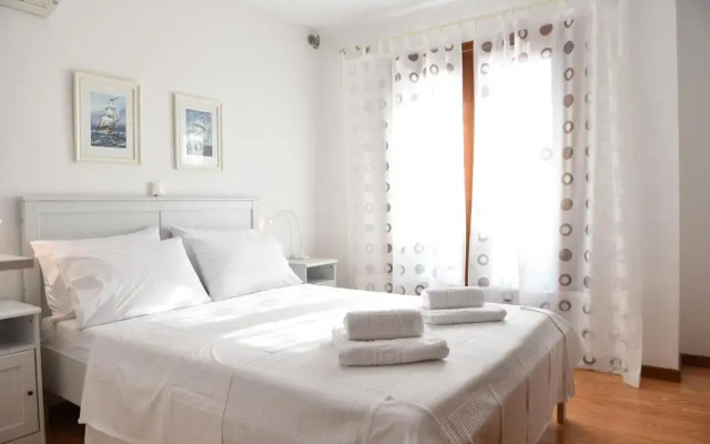 Elia Pilio Villas