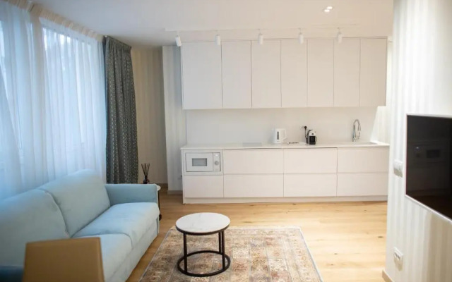 Seven Luxury Suites