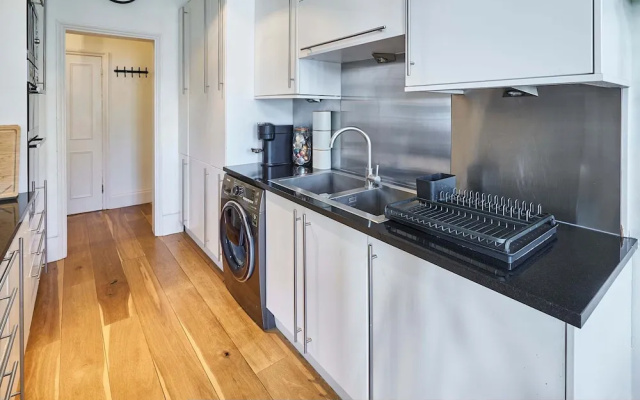 Host Stay Brunswick Place Apartment