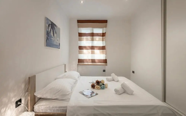 Quiet City Apartment Dexa