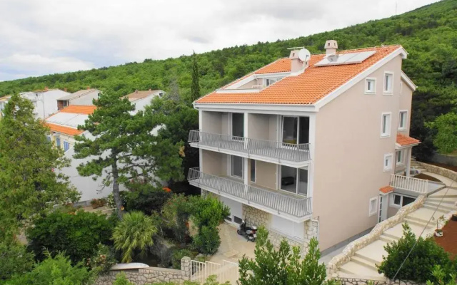 Apartment 3 Biba 51 pax