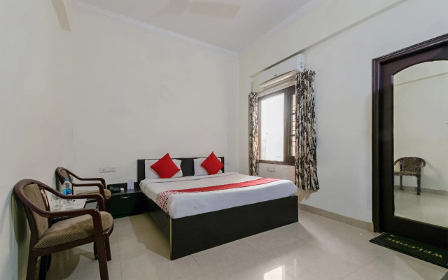 OYO 10753 Hotel Triund Regency