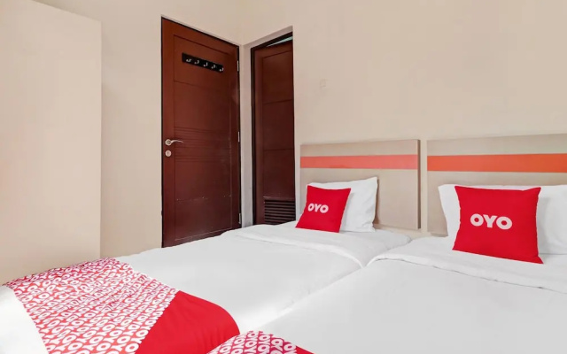 OYO 90452 Pillow Inn