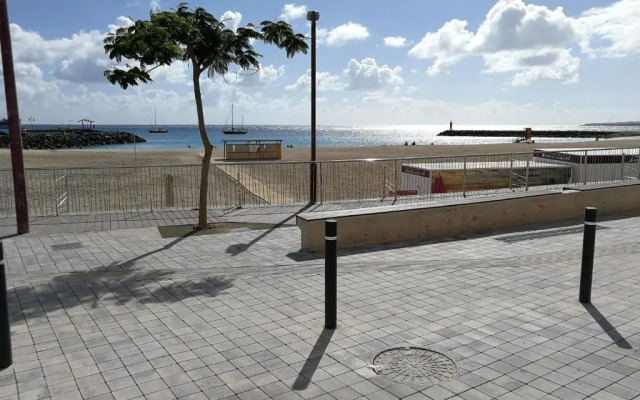 1V - Luxury Apartment Near Beach