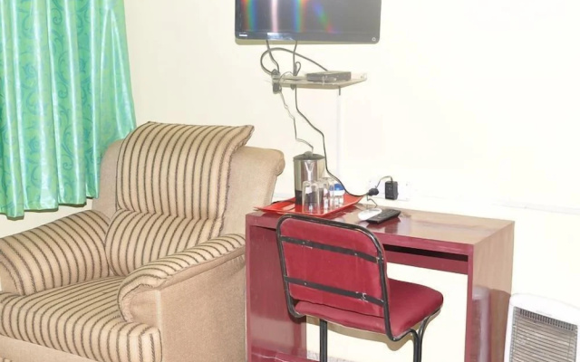 Rishon Suite