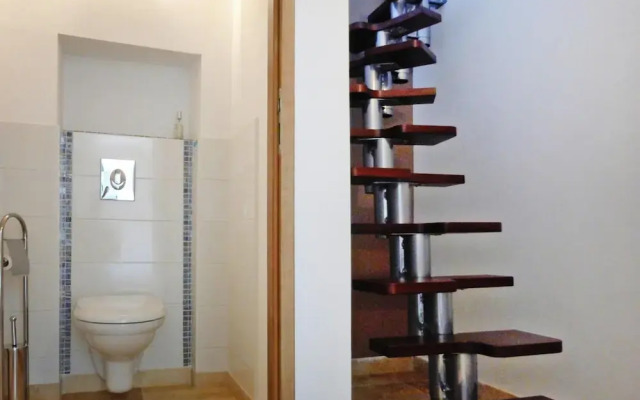 Charming Holiday Flat With Shared Pool, Malaucene