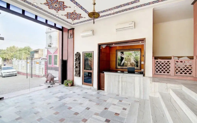 The Taj Residency by OYO Rooms