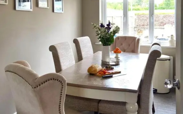 Swallow Lane, Enniskillen, Co Fermanagh, 5* Chic