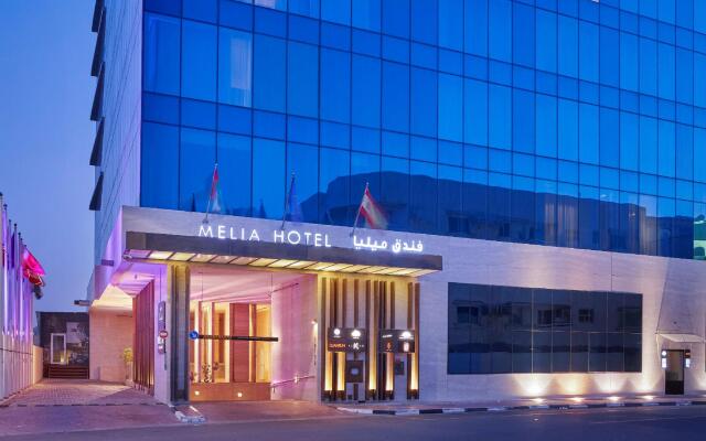 Отель Melia Dubai вид на фасад