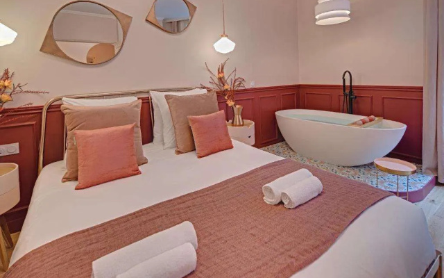 Miss Marguerite Suite