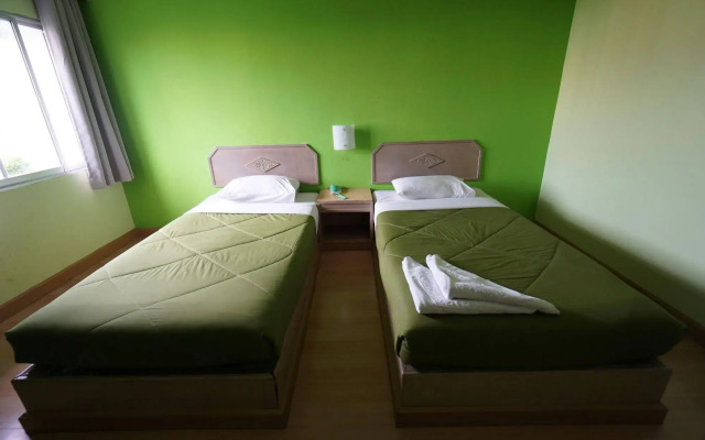 Green Palace Hotel