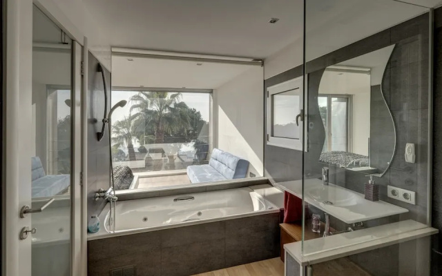 104647 -  Villa in Lloret de Mar