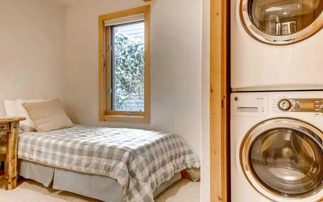 Crescent Ridge 137 by Park City Lodging