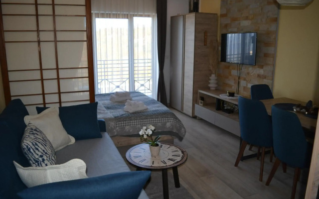Lola apartman L11