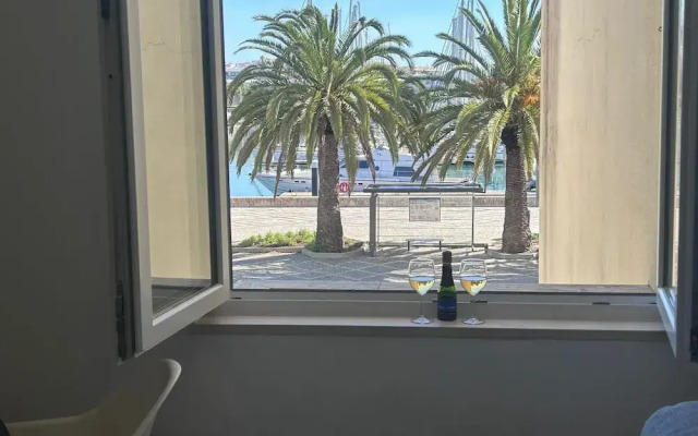 Lagos Marina and Promenade View Apartment Central