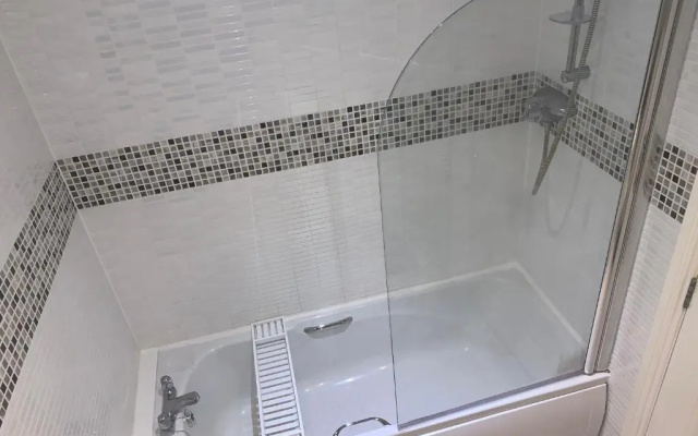 Irvine Harbour Apartment