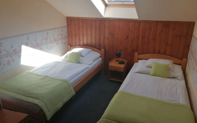 Hotel Hajnal