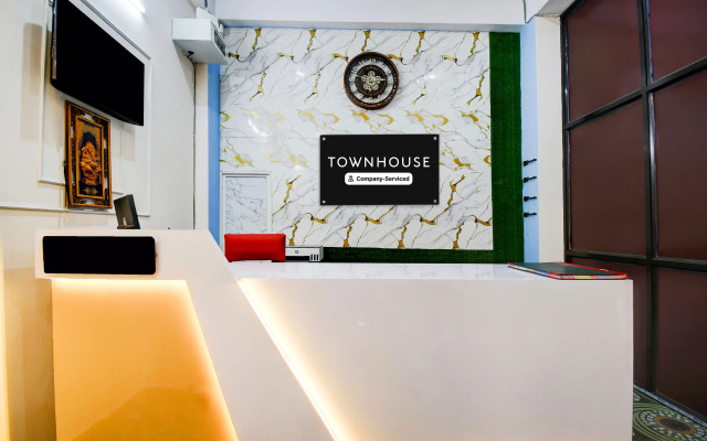 Super Townhouse Kumhrar Archeological Park Formerly Hotel Karuna Palace