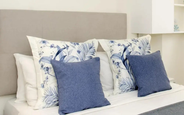 Sitges Spaces Oasis Suites