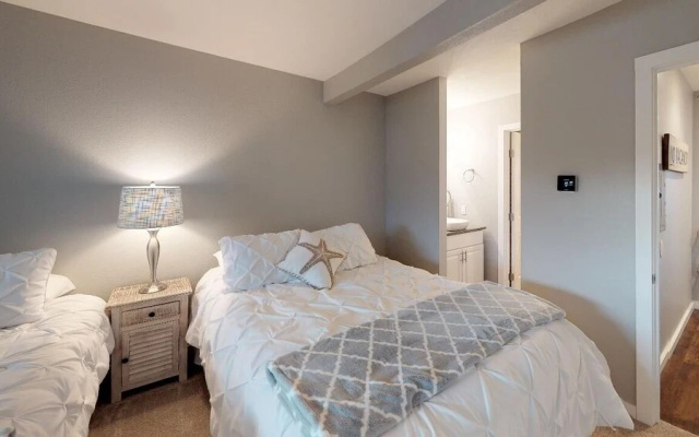 Surftides Plaza # 371 1 Bedroom Condo