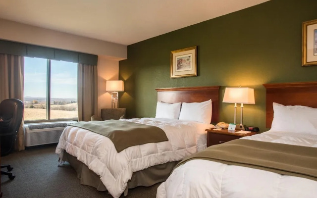 Round Hill Inn