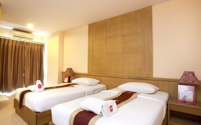 Отель Nida Rooms Triple 6 Stadium Landmark Бангкок комната для гостей