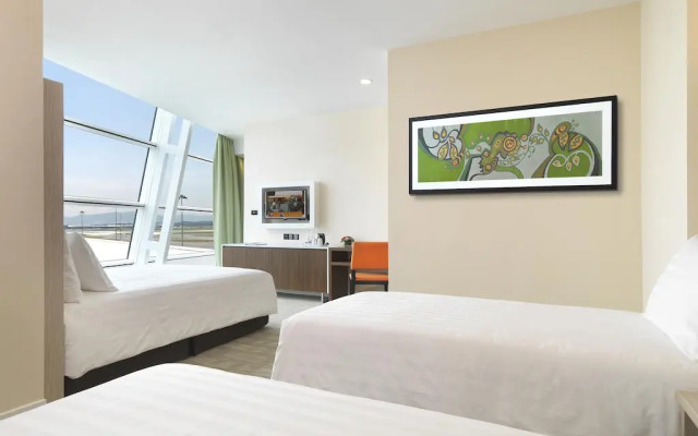 Sama-Sama Express KLIA Terminal 1 - Airside Transit Hotel