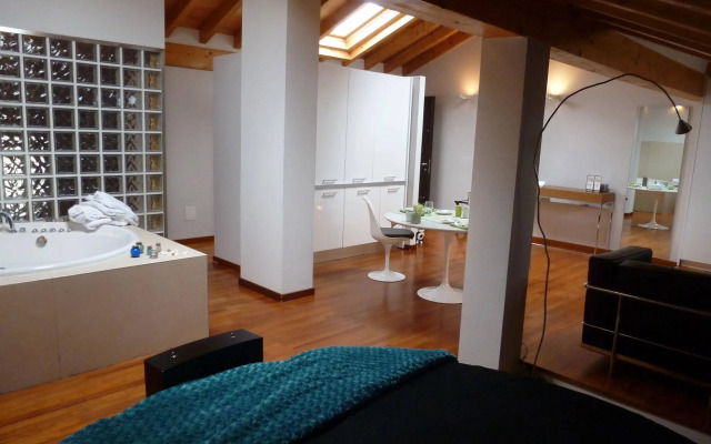 Parizzi Suites & Studio