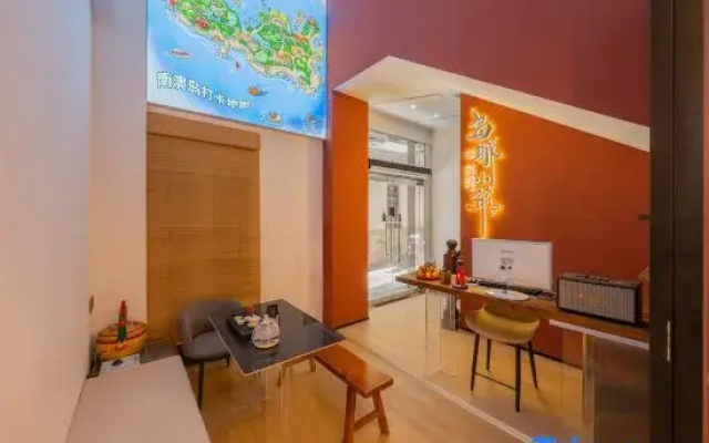 Island City Bungalow