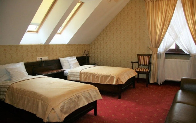 Zespół Dworski Hotel Sarmata