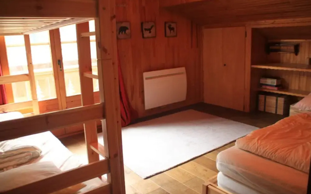 Apartment With Parking in Chatel
