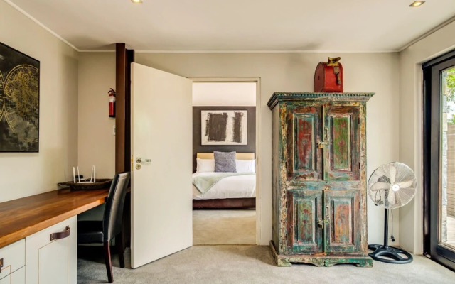 Compact Ground Floor Apartment With Private Garden and Pool 17 G Lower