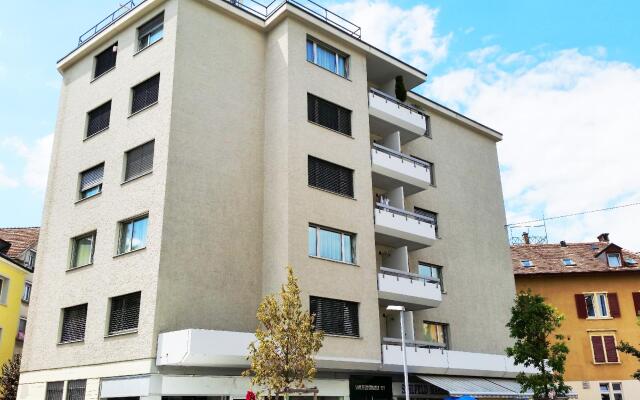 Апартаменты EMA house Serviced Apartments, Aussersihl Цюрих вид на фасад