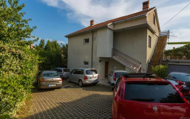 Ana Apartment