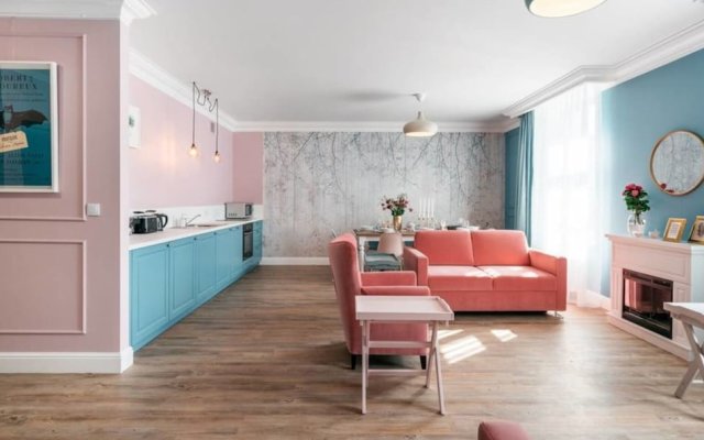 Enjoy This Incredible Pastel Universe in Cute Modern Home by Market Square 0